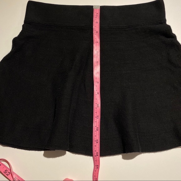 Aritzia Talula VANDERBILT skirt - Picture 5 of 8